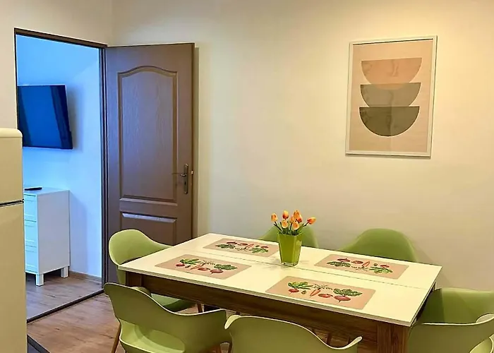Vestalak Apartment *